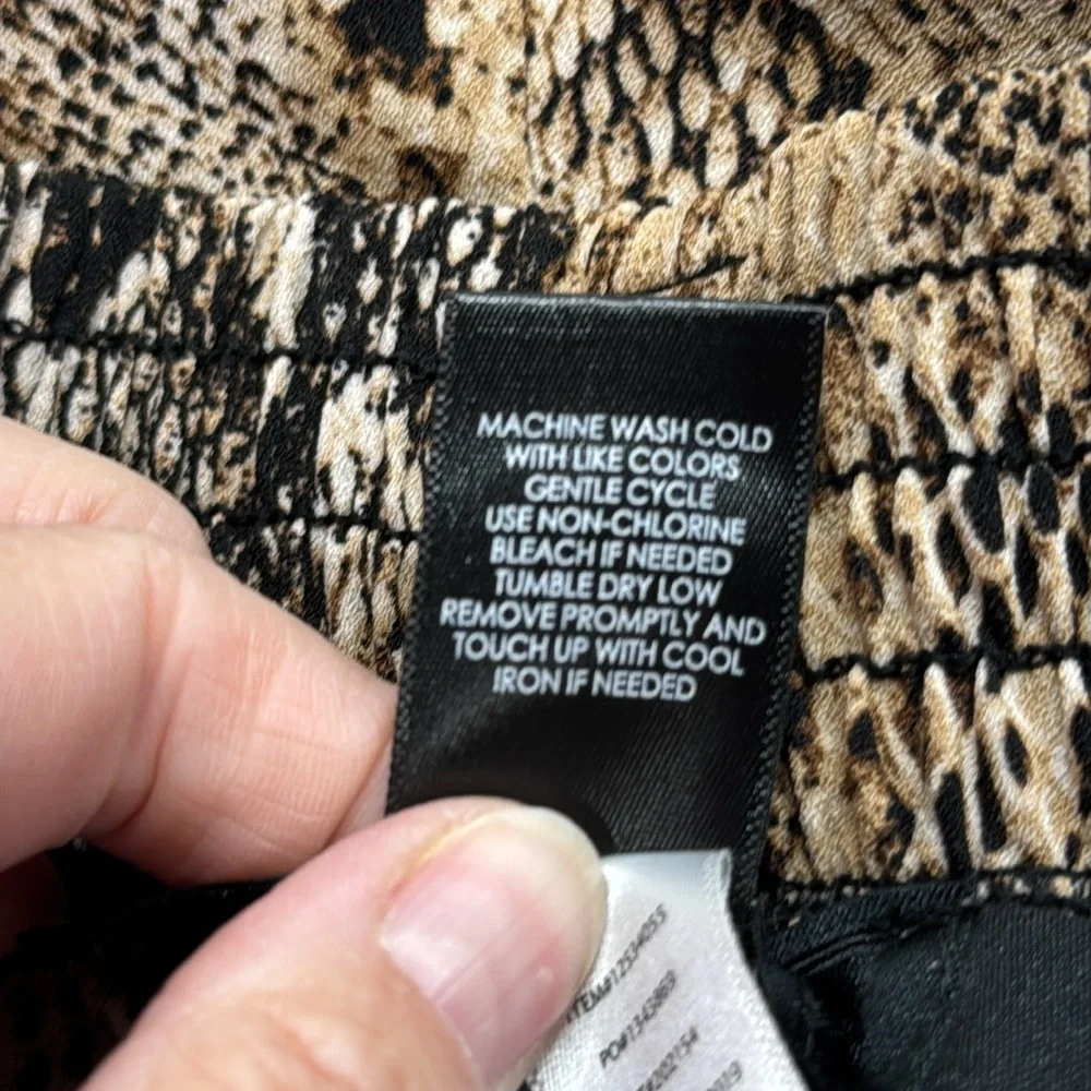 Torrid Animal Snakeskin Print Pull-On Taper Stretch Crepe High-Rise Pants 1X